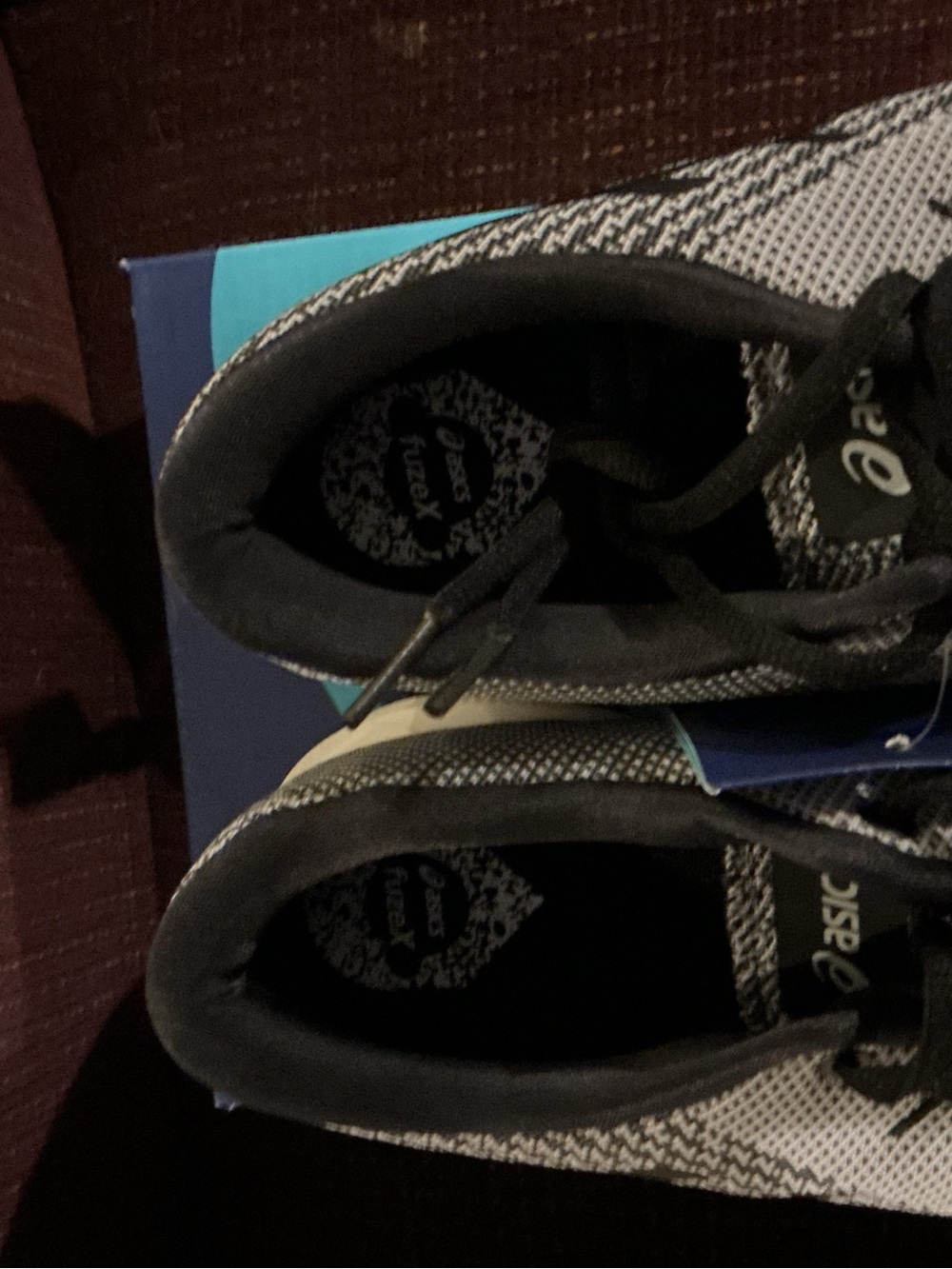 Asics Gray and Black Knit Sneakers FuseX Knit Brand New Mens 8.5 Women's 10 - Picture 5 of 7